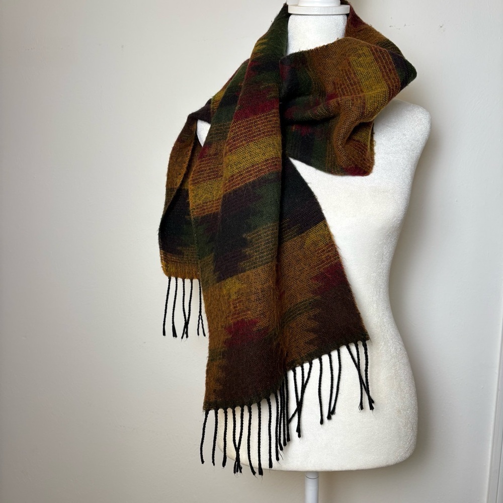 MADE in ITALY Aztec Design Fall Winter Colors Fringe Rectangular Neck Scarf - Picture 5 of 8